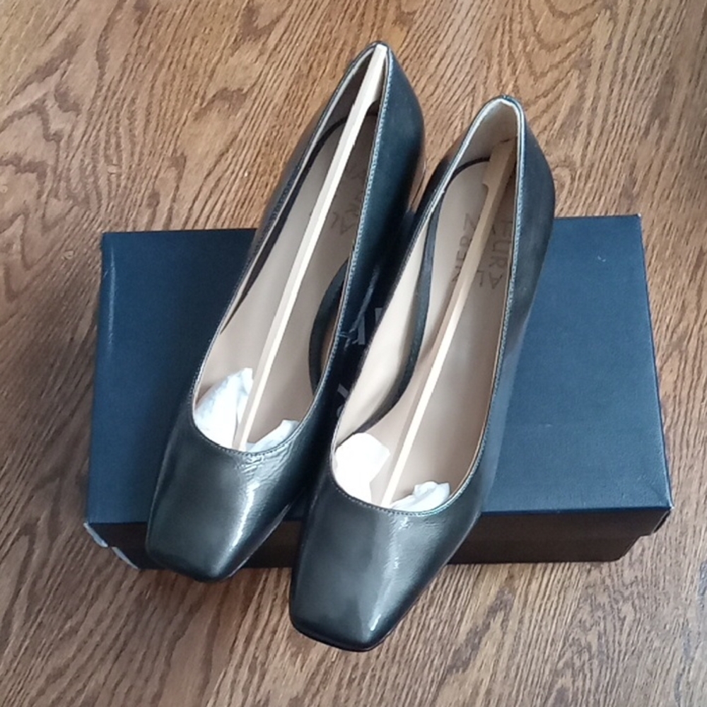Naturalizer Women's Pumps-NEW